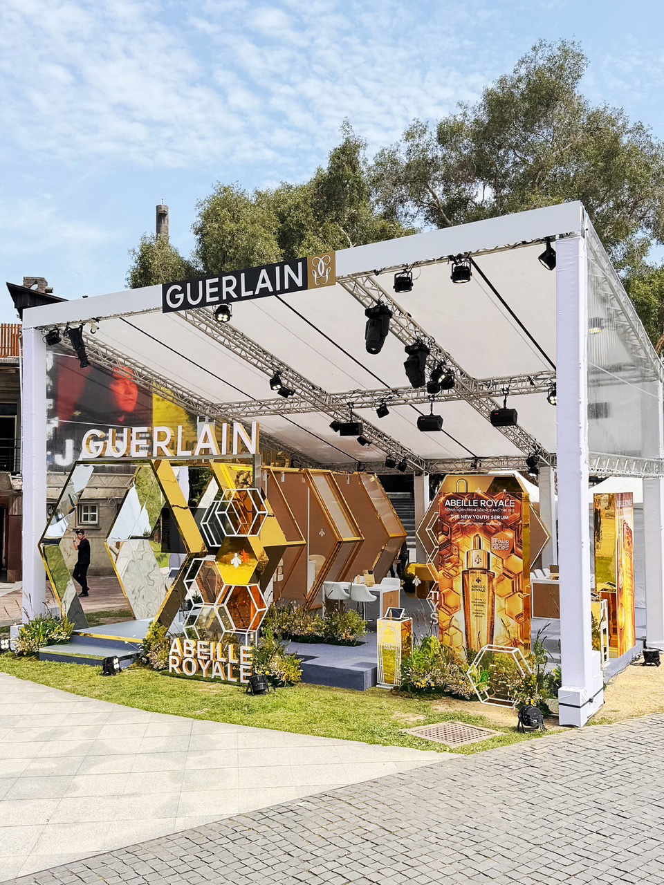 GUERLAIN|BEE YOUTH皇家蜂王蜜境修護之旅